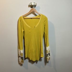 Free people stretchy thermal knit top. Lrg. VGUC.